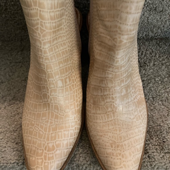 NWOB Lucky Brand Leather Boot Open Heel - Picture 3 of 8